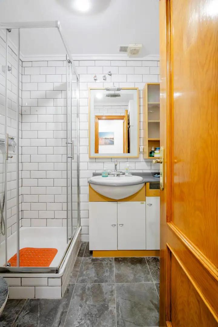 Apartamento Inteiro Acolhedor Perto Da Praia Торевьиа Экстерьер фото